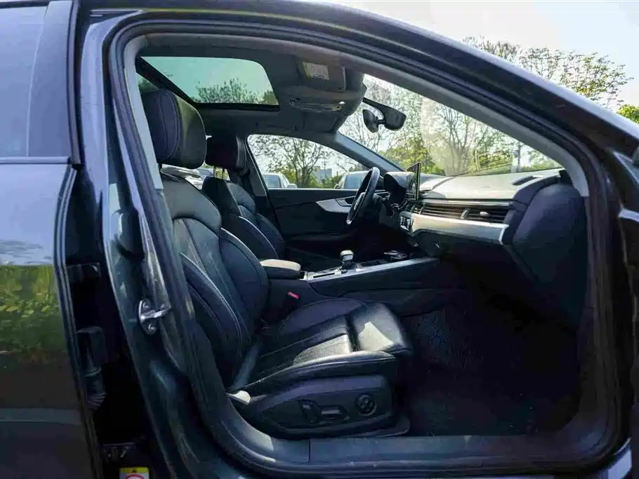 Audi A4L 2022 40 TFSI Luxury Dynamic фото 8
