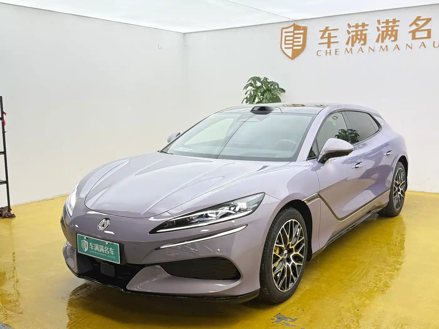 Denza Z9GT 2026 2026 Model Flash Charge Honor Edition
