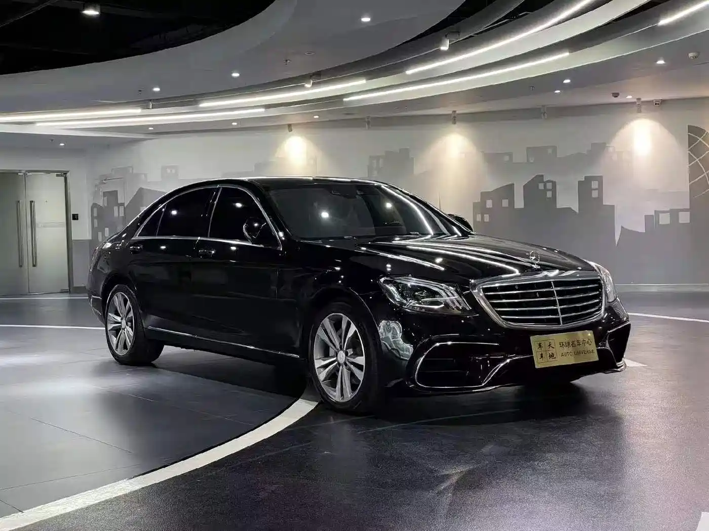 Фото 5 - Mercedes-Benz S-Class