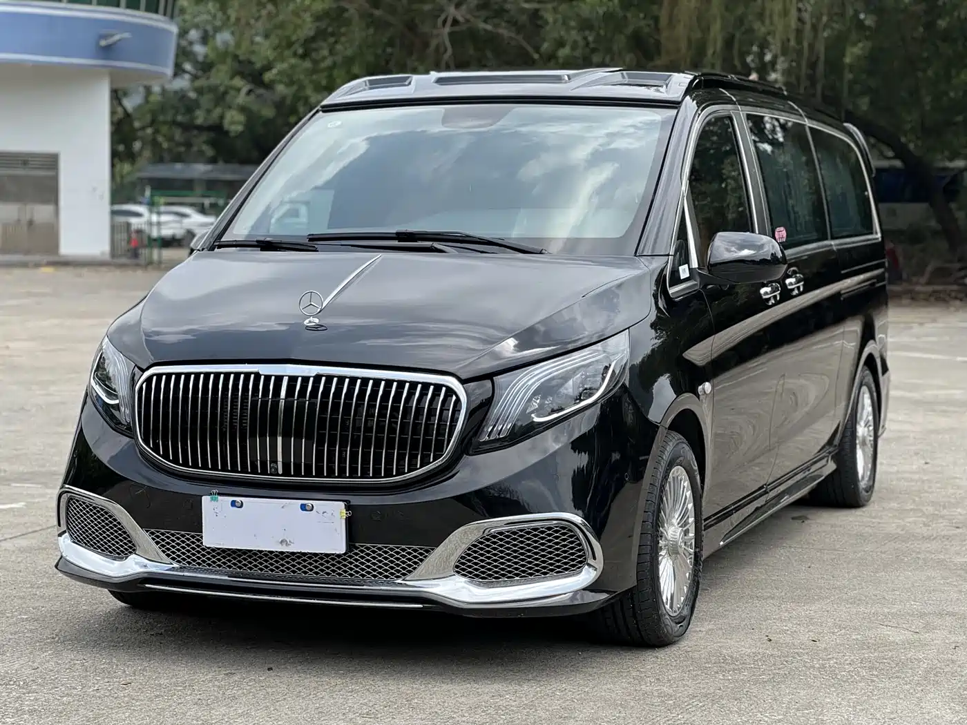 Mercedes-Benz Vito 2023 2.0T Business 7-Seater