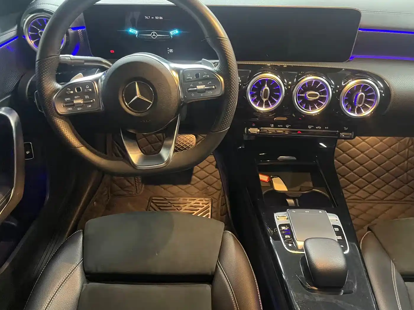 Mercedes-Benz A-Class 2020 A 200 L Sport Sedan фото 5