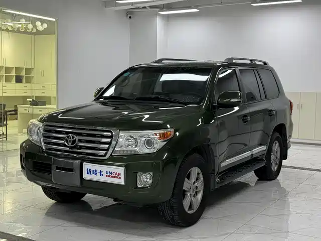 Toyota Land Cruiser (Import)