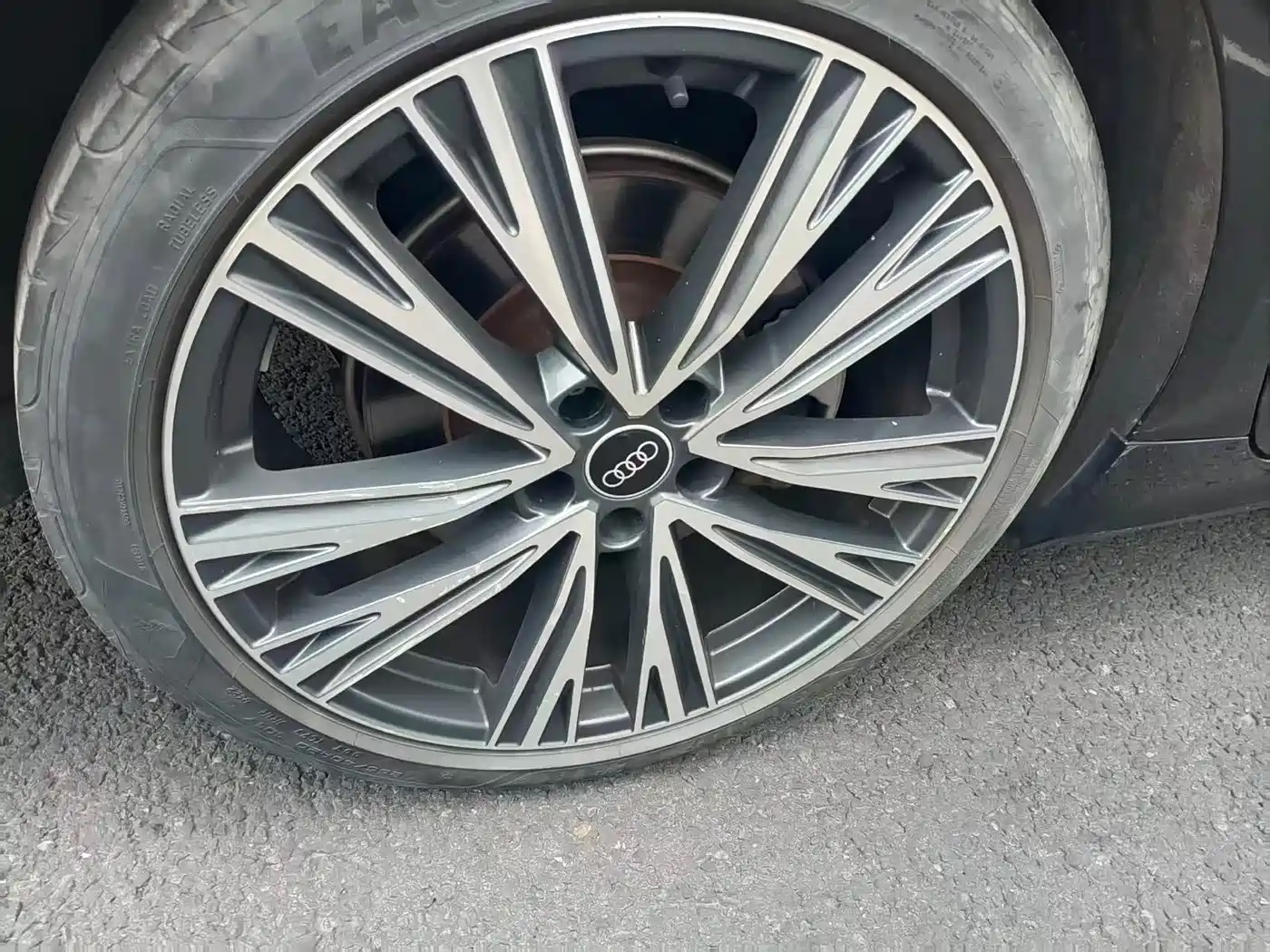 Photo 15 - Audi A6L