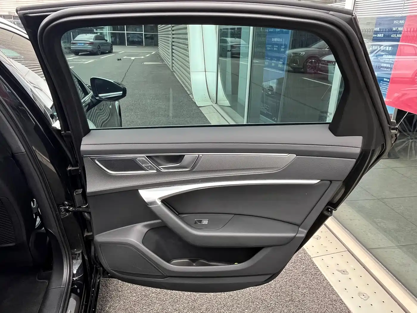 Audi A6L 2023 Facelift 40 TFSI Luxury Dynamic фото 14
