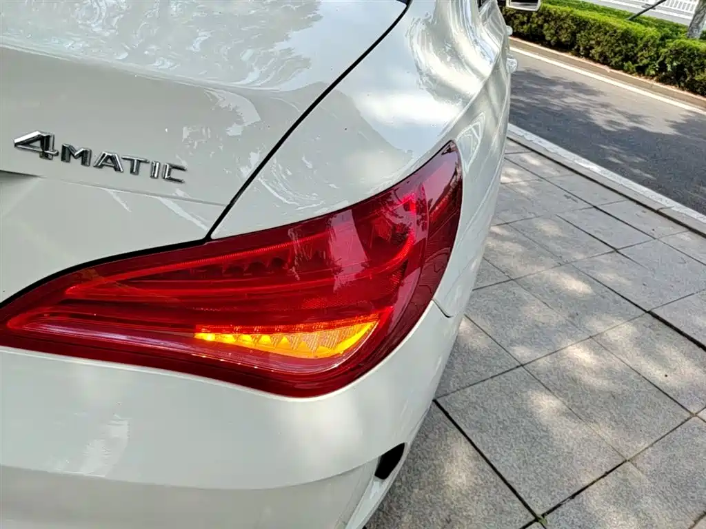Mercedes-Benz CLA (Import) 2015 CLA 220 4MATIC фото 8