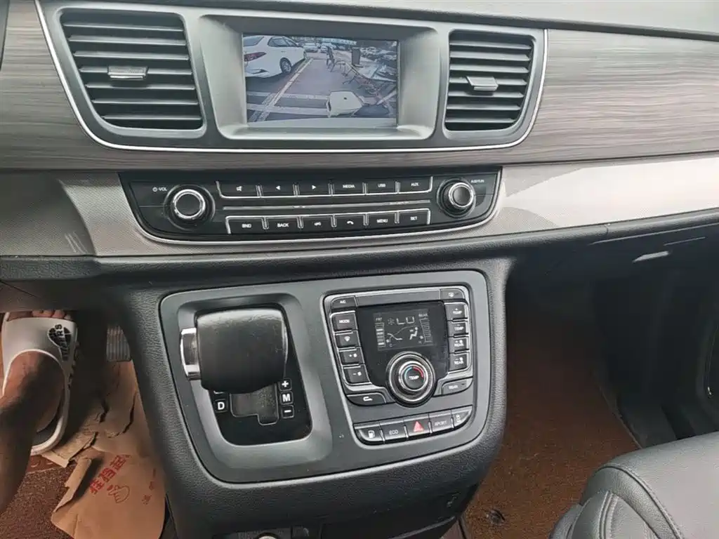 SAIC Maxus Maxus G10 2021 2.0T Automatic Elite Edition Gasoline 7-Seater фото 14