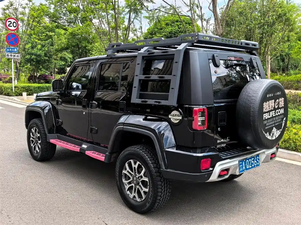 BAIC ORV Beijing Offroad BJ40 2023 2.0T Auto 4WD Urban Hunter Knight Edition фото 4