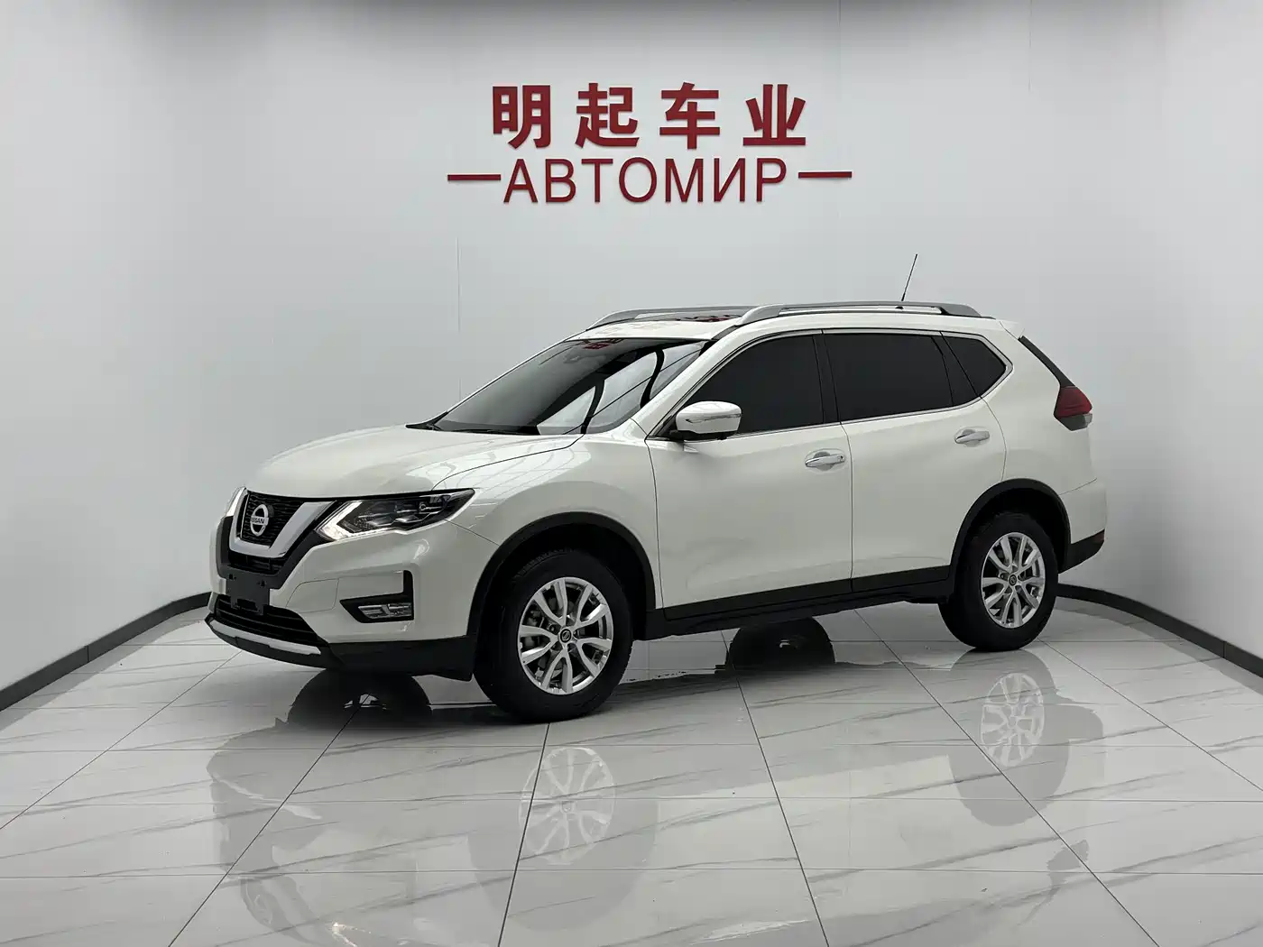 Nissan X-Trail 2023 2.0L 2WD — фото 1