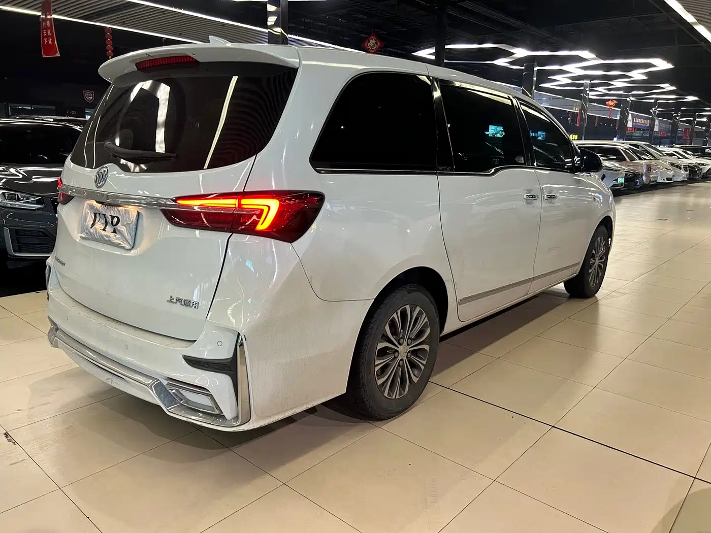 Buick GL8 2021 Land Business Class 652T Luxury фото 11