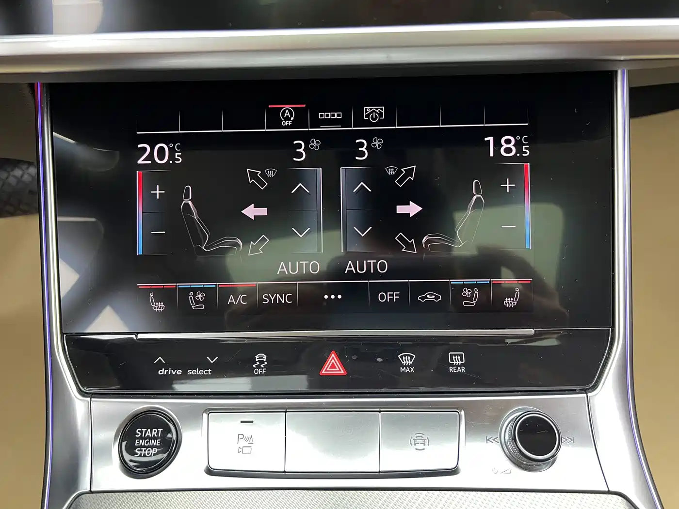 Audi A6L 2025 Model 45 TFSI Premium Dynamic + Ventilation Comfort Package фото 27