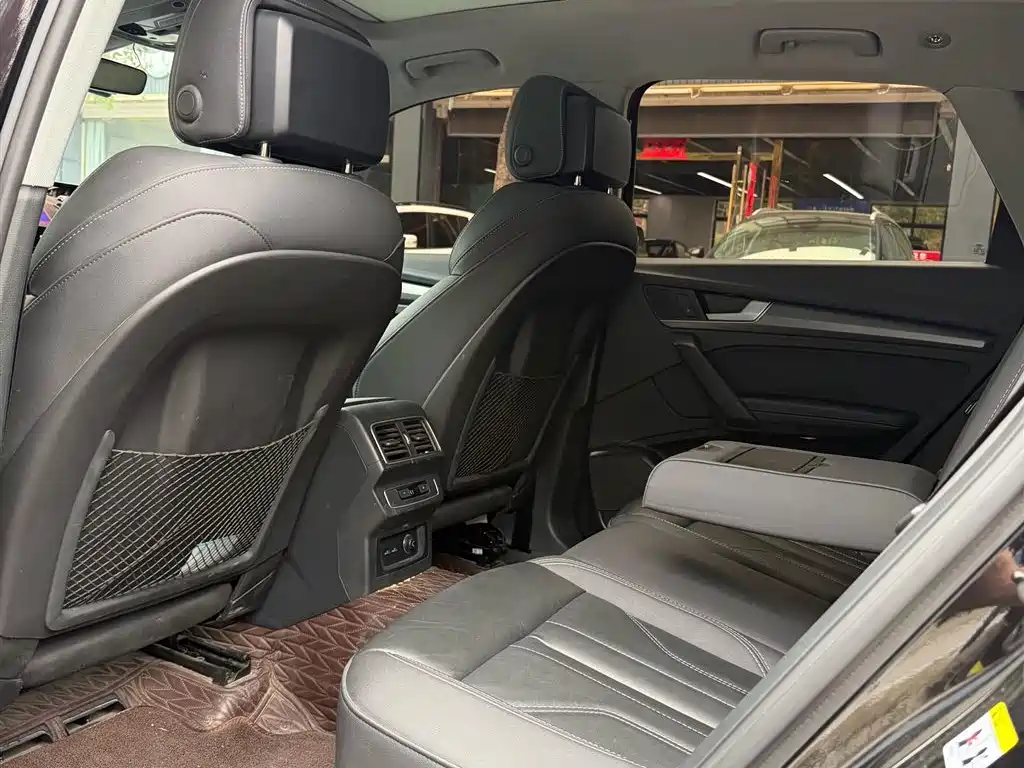 Audi Q5L 2022 40T Luxury Dynamic фото 9