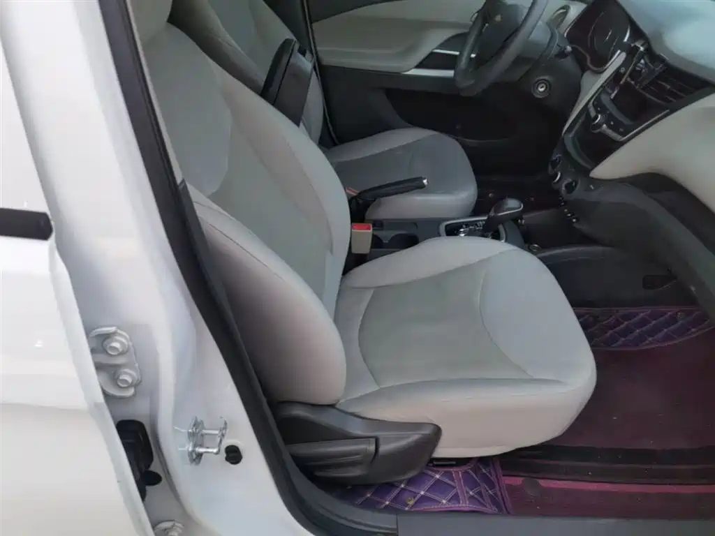 Chevrolet Sail 2018 Sail 3 1.3L AMT Ideal фото 25
