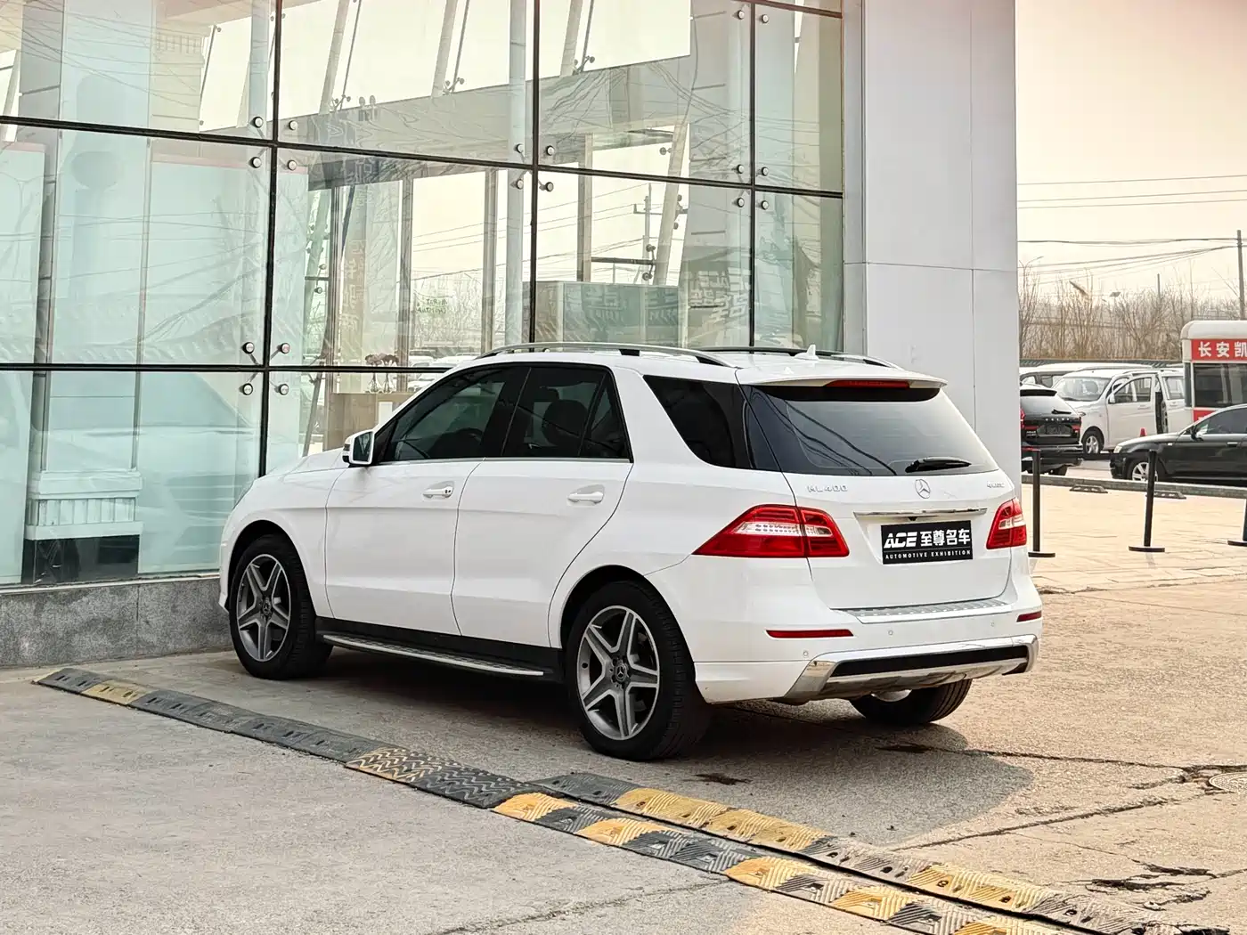 Mercedes-Benz M-Class 2014 ML 400 4MATIC Dynamic фото 6