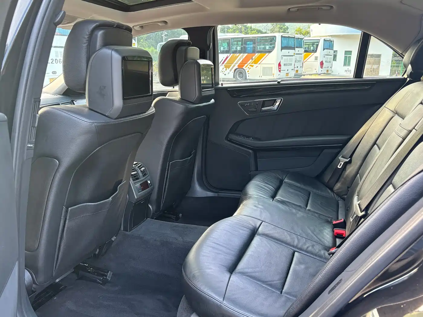 Mercedes-Benz E-Class 2011 2011 E 300 L Fashion Premium