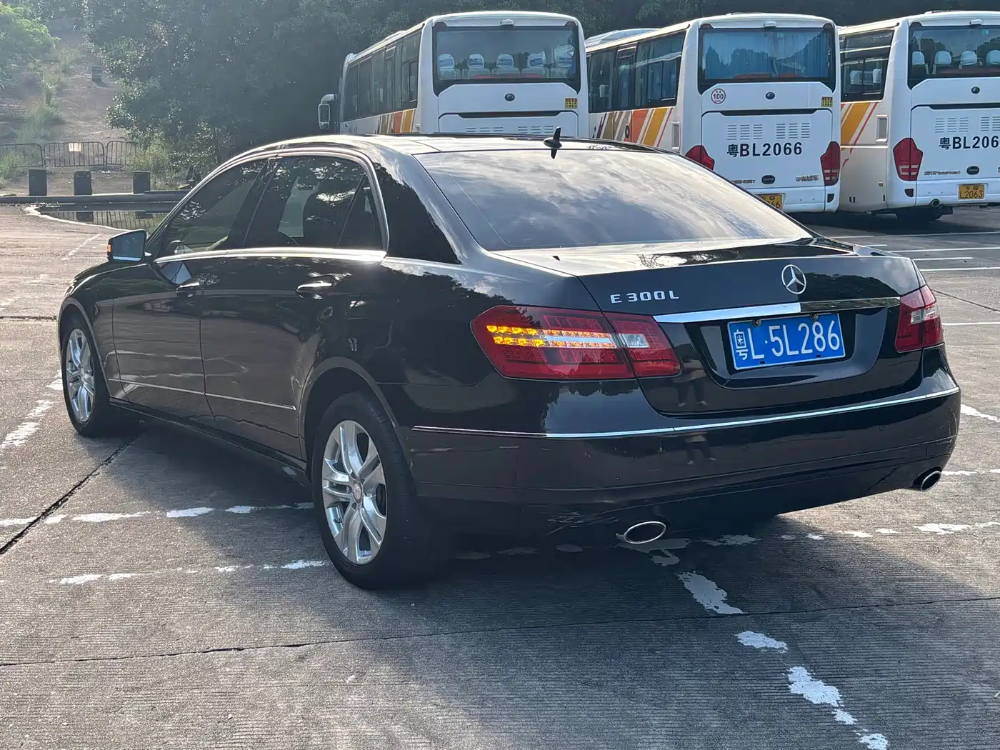 Mercedes-Benz E-Class 2011 2011 E 300 L Fashion Premium