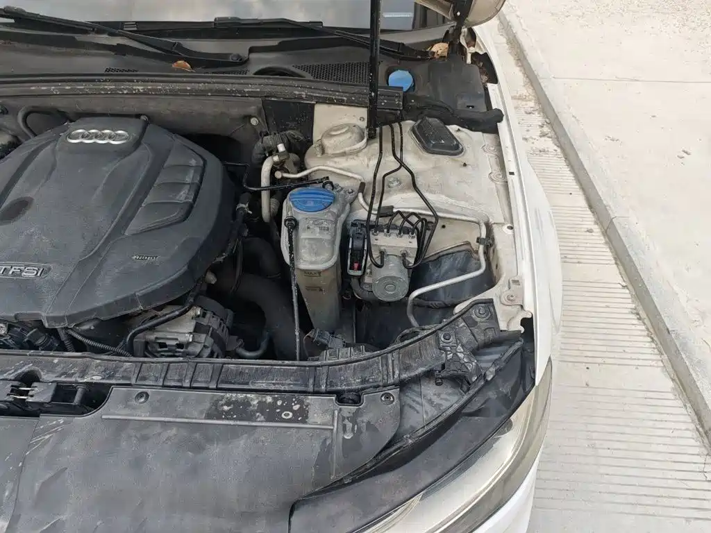 Фото 20 - Audi A4L