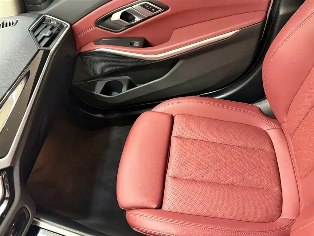 BMW 3 Series 2023 320Li M Sport Package фото 16