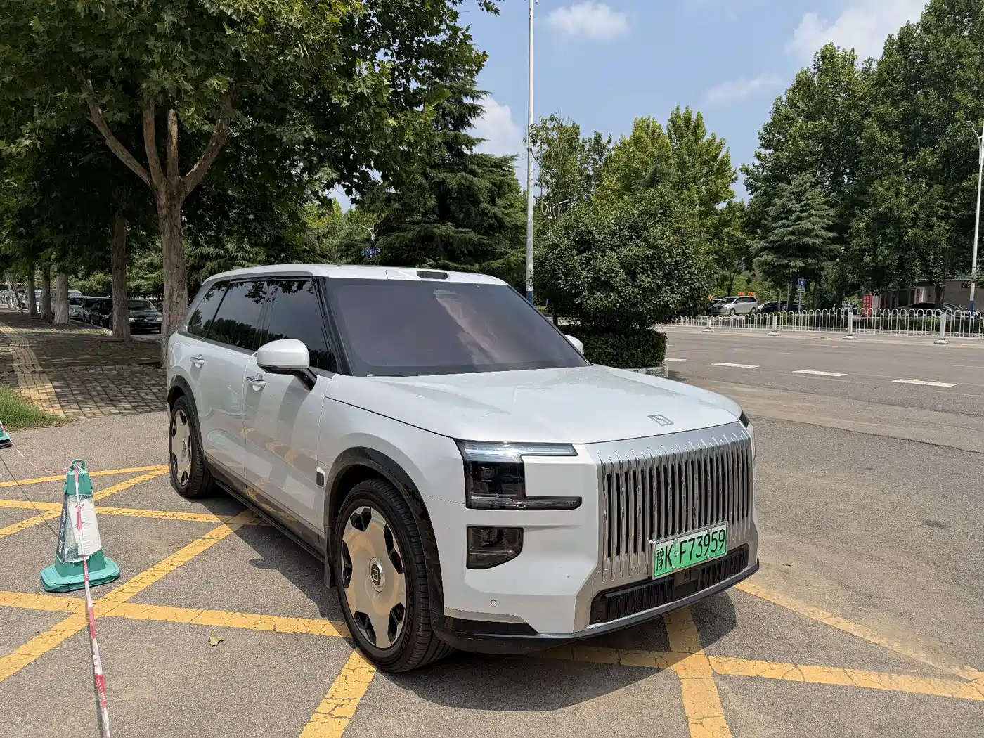 2026 ZEEKR 9X