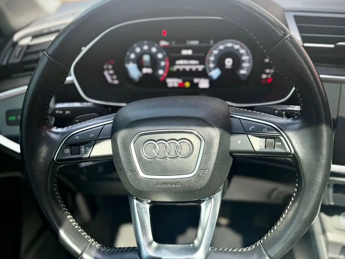 Audi Q3 2022 35 TFSI Fashion Dynamic фото 23