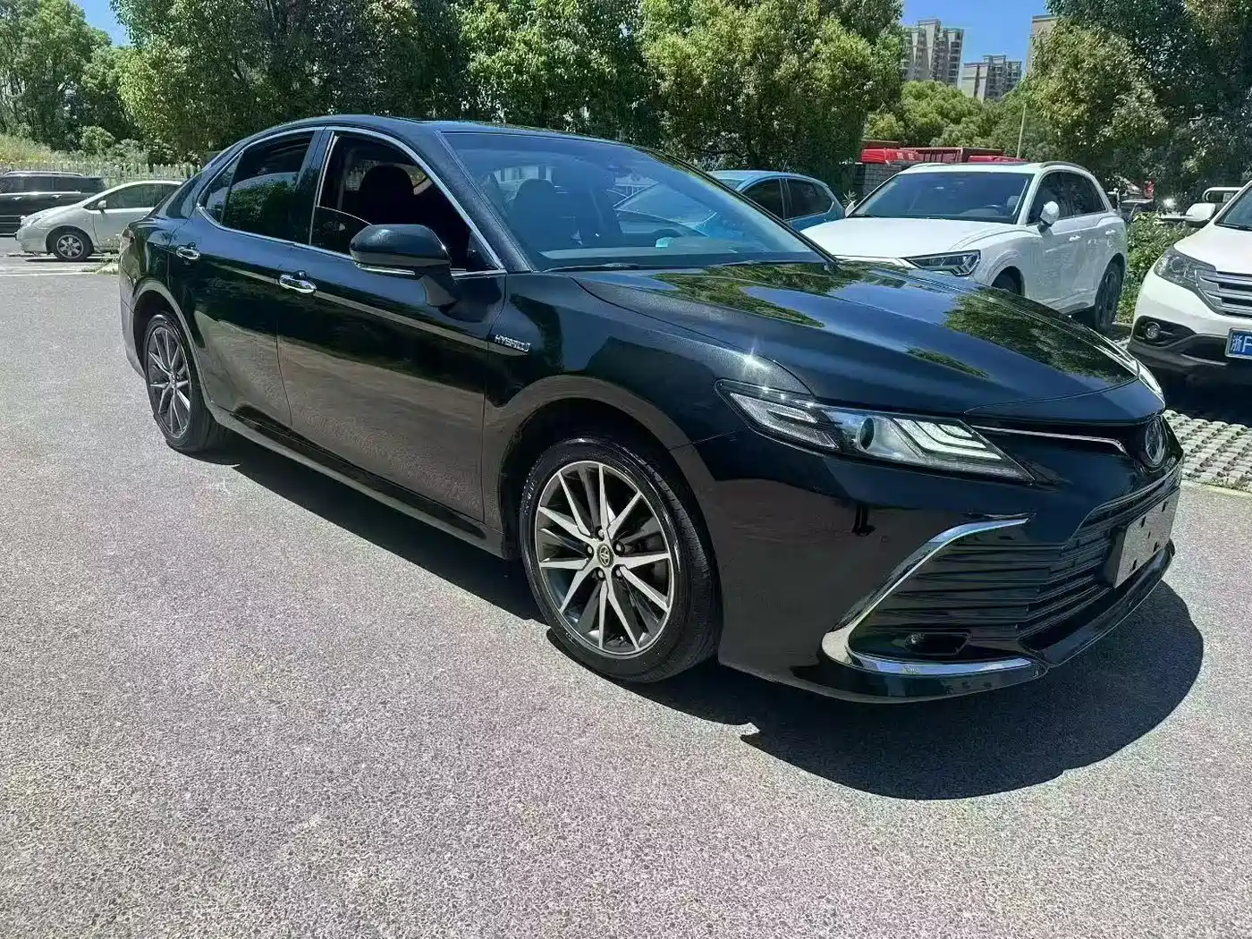 Toyota Camry 2021 Hybrid 2.5HG Luxury Edition фото 3