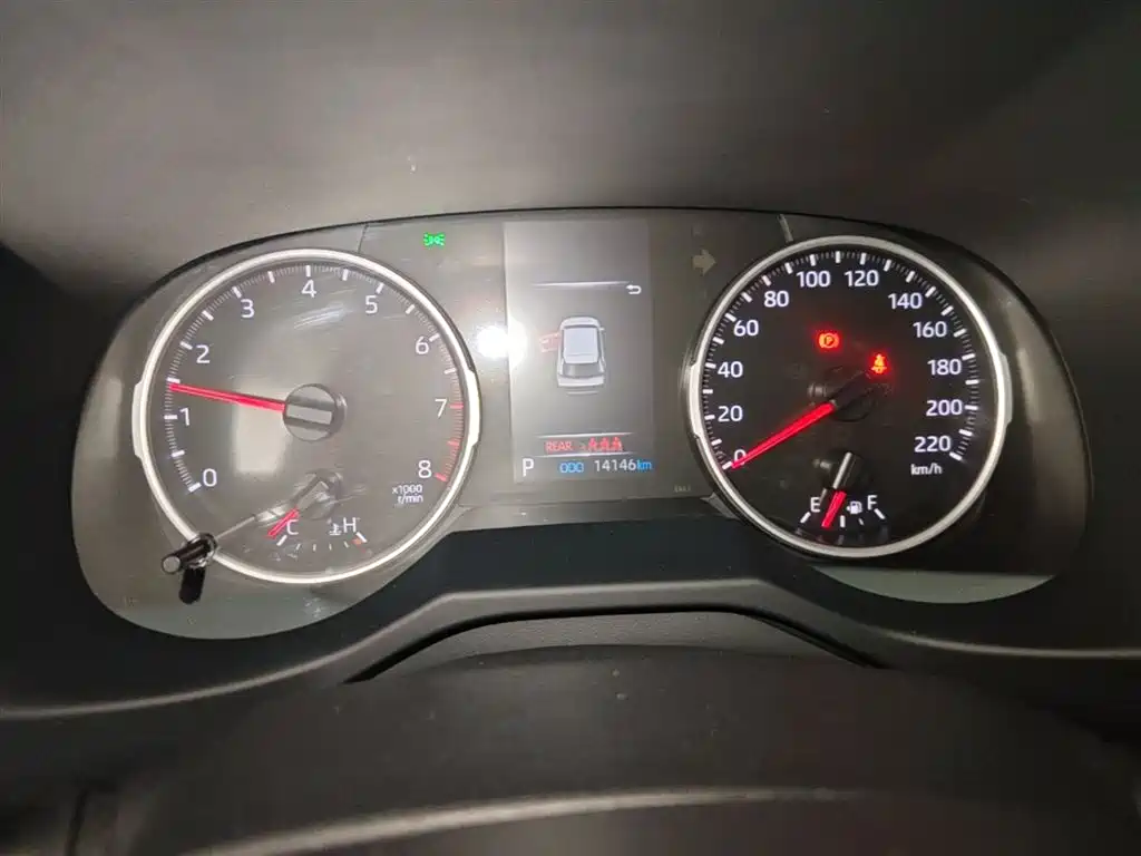 Toyota Wildlander 2023 2.0L CVT FWD LE фото 12