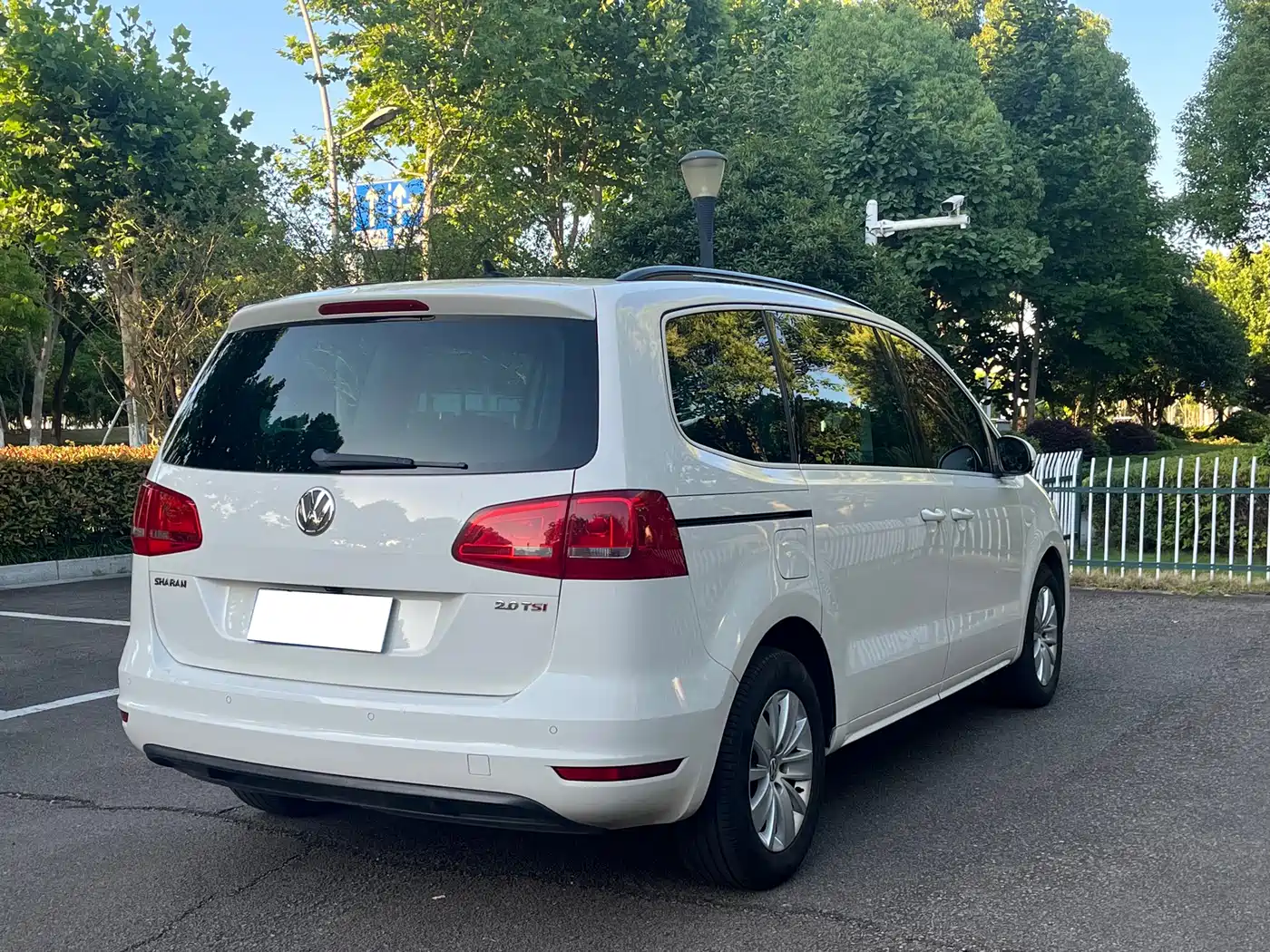 Volkswagen Sharan 2014 2.0TSI Standard фото 7