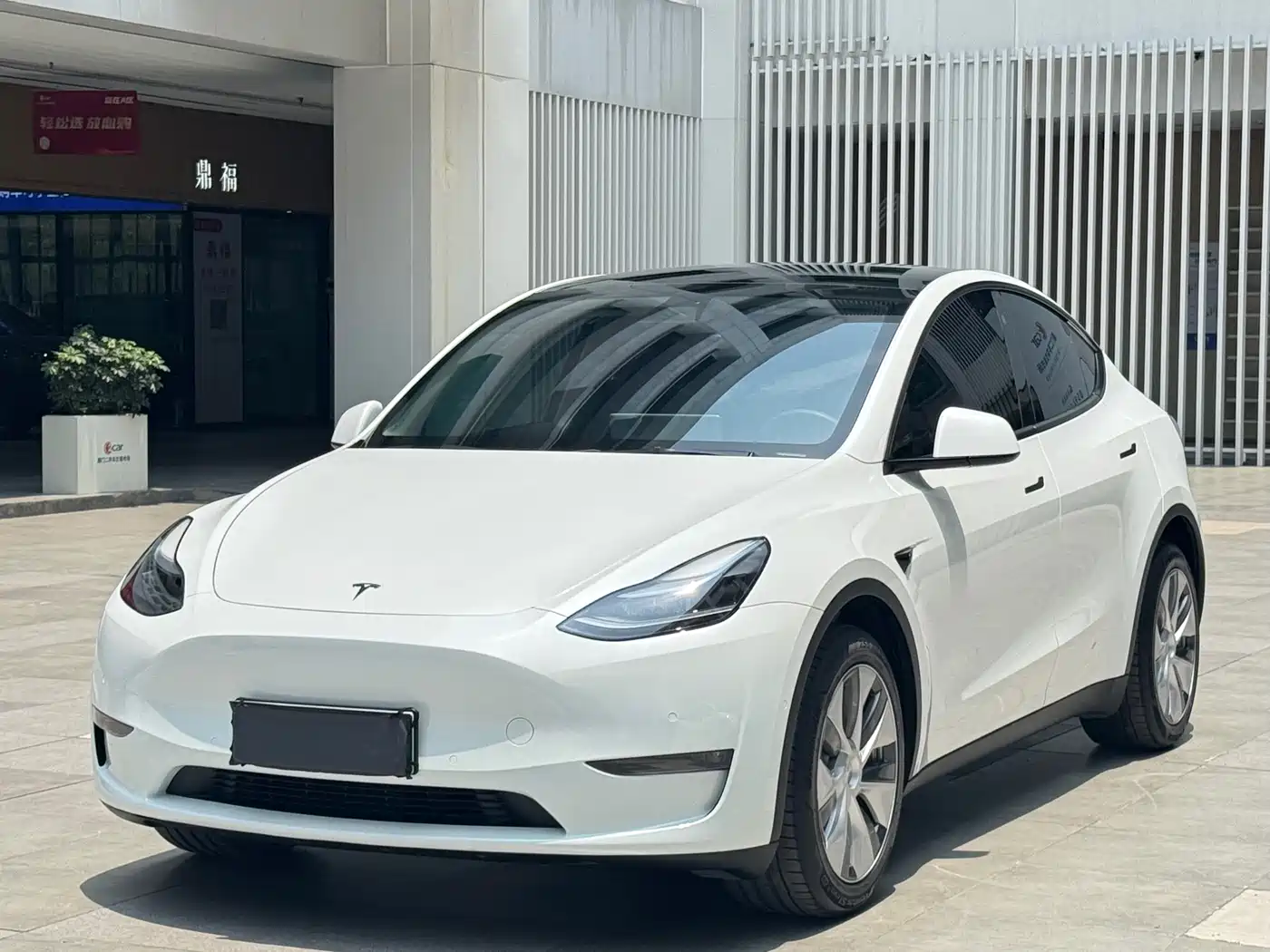 Tesla Model Y 2022 Facelift Long Range All-Wheel Drive Version