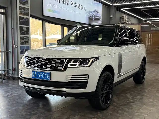 Land Rover Range Rover 2022 3.0 L6 400PS Heritage Extended Classic Edition
