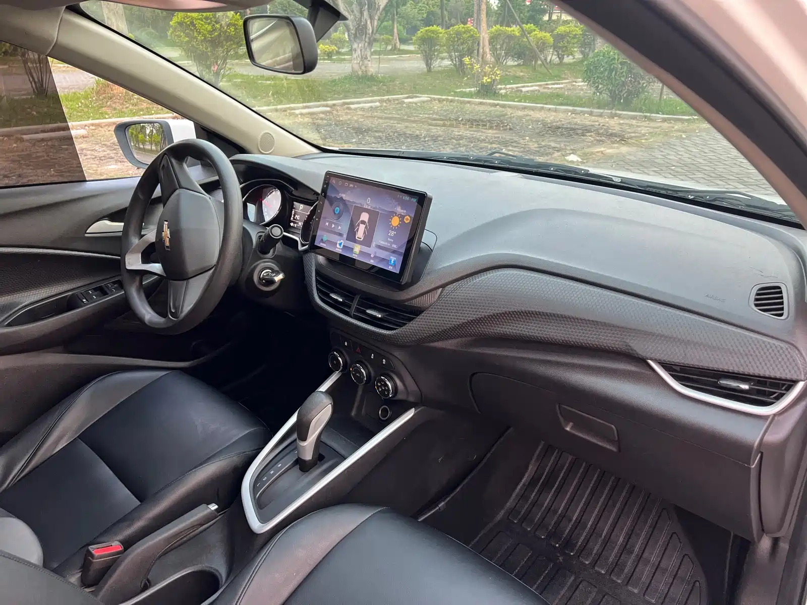 Photo 13 - Chevrolet Cavalier