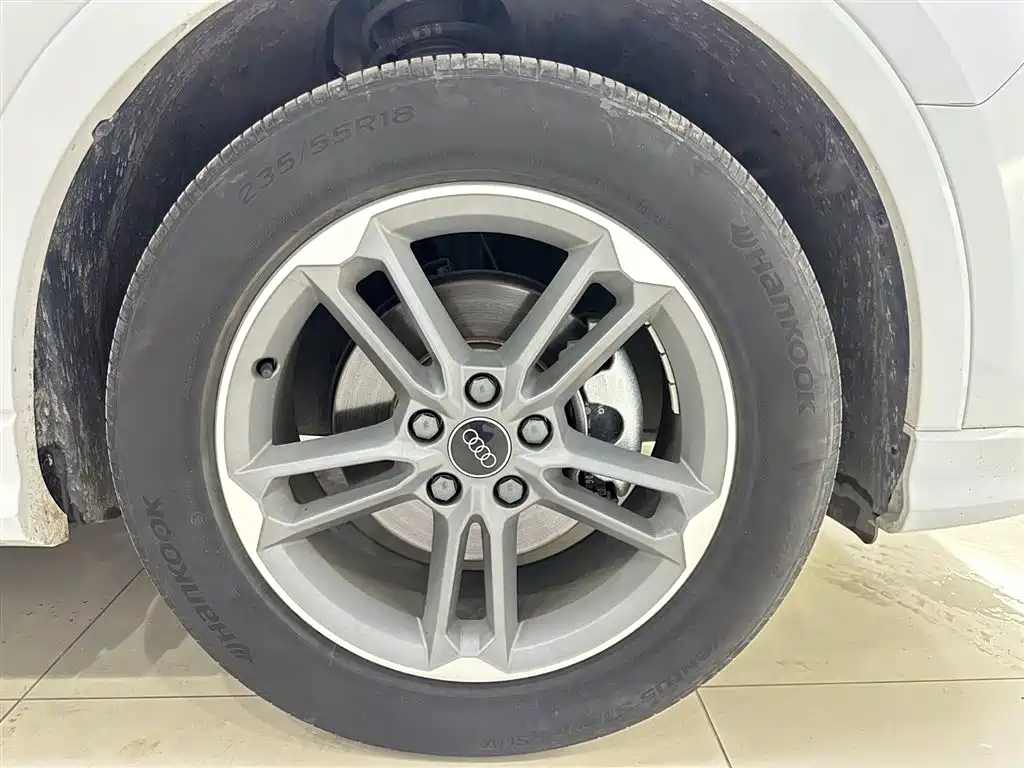 Audi Q3 2024 2024 35 TFSI Progressive Sport
