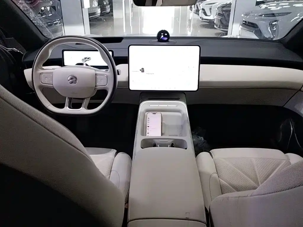 Фото 10 - NIO ET5T
