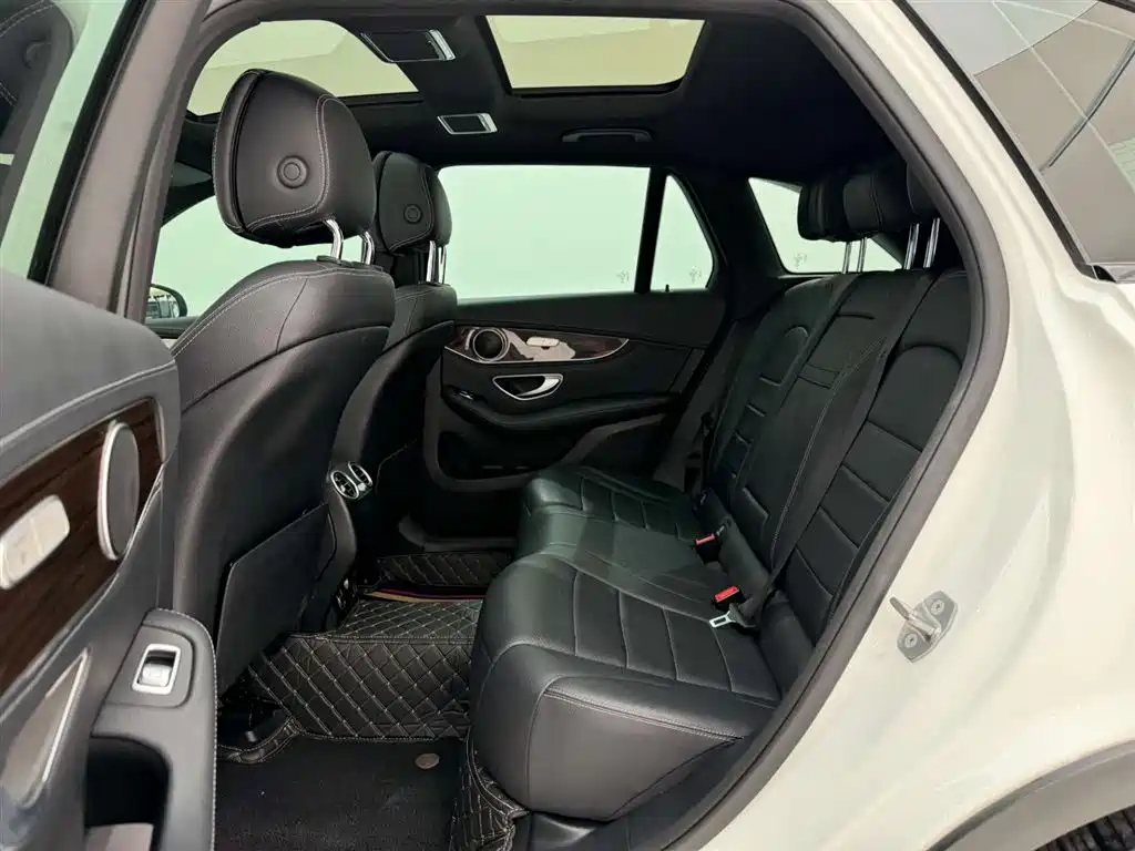 Mercedes-Benz GLC 2019 GLC 260 L 4MATIC Dynamic фото 17