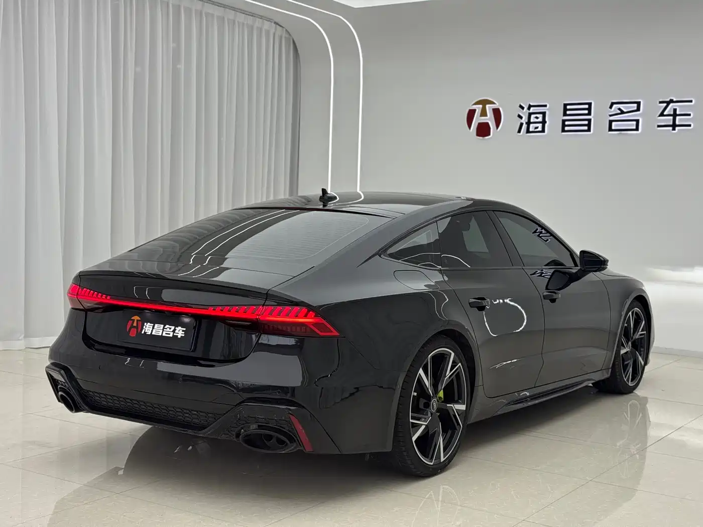 Фото 6 - Audi A7