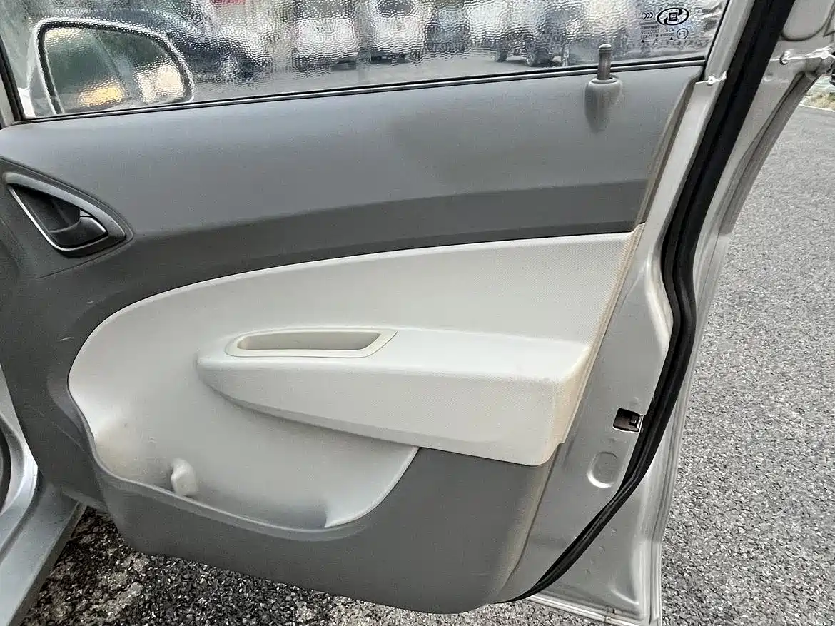 Chevrolet Sail 2013 Sedan 1.4L Manual Ideal Edition фото 11