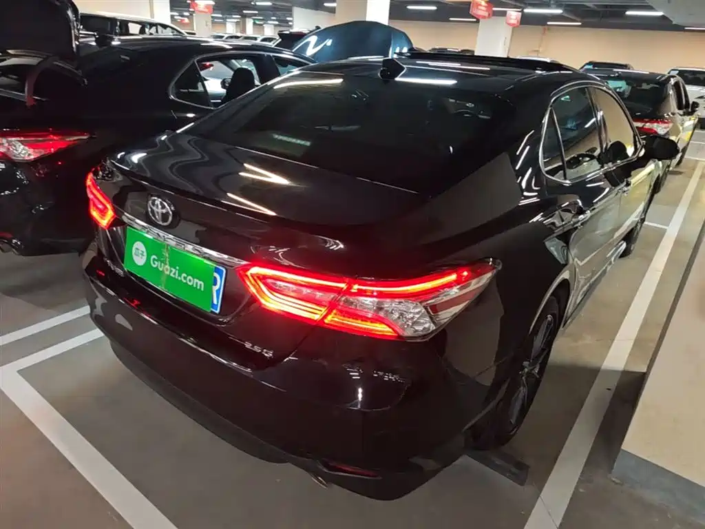 Toyota Camry 2021 2.5G Luxury Edition фото 7