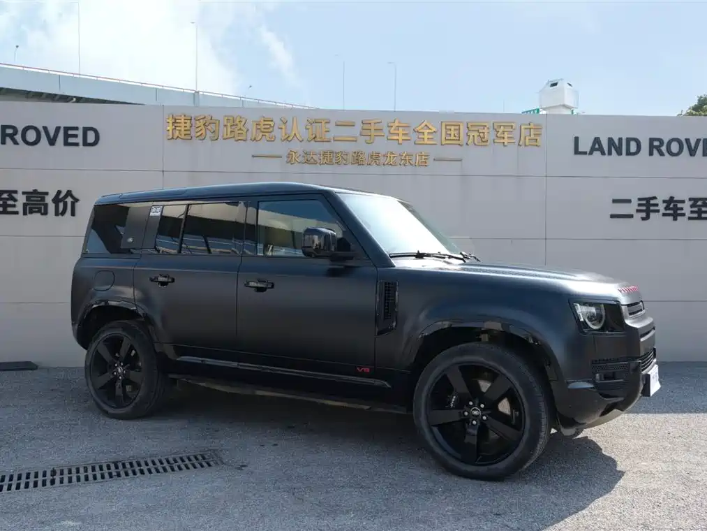 Land Rover Defender 2024 110 5.0T V8 фото 5