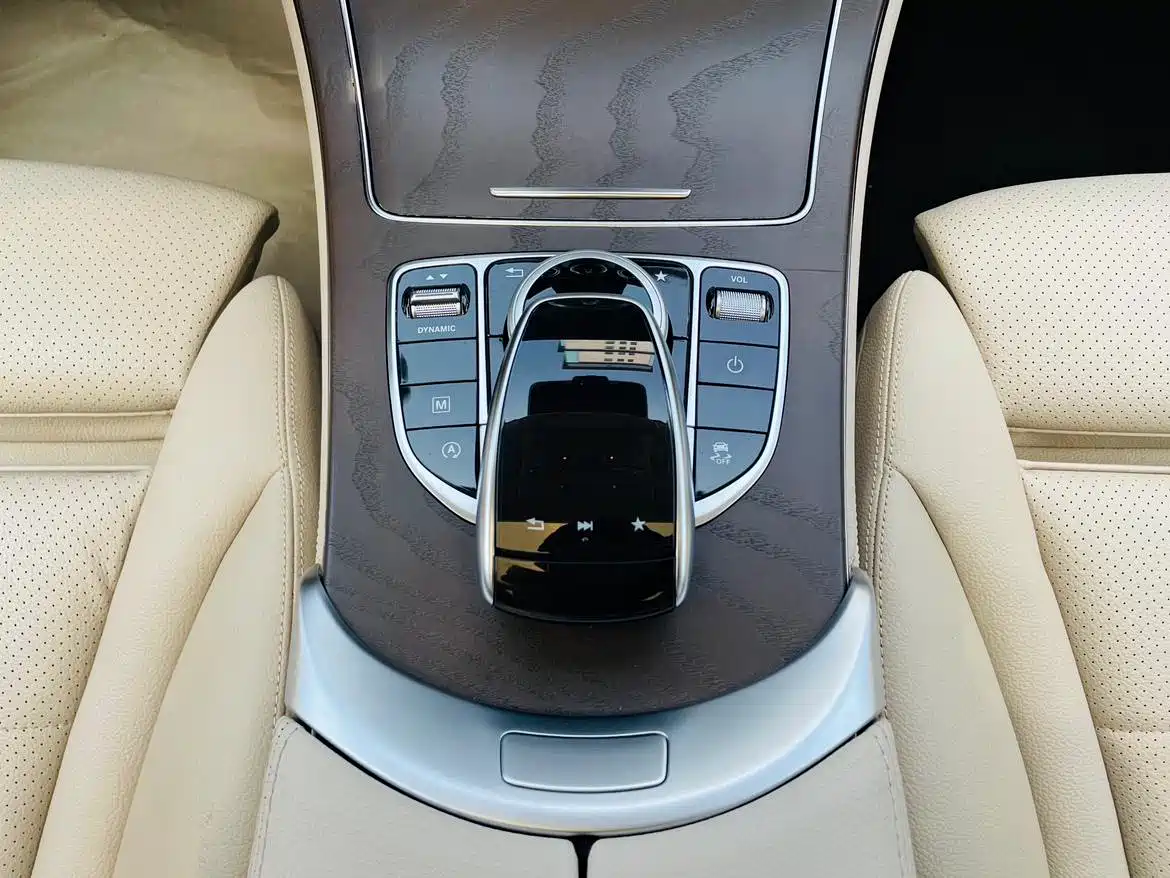 Mercedes-Benz GLC 2019 GLC 300 L 4MATIC Dynamic фото 13