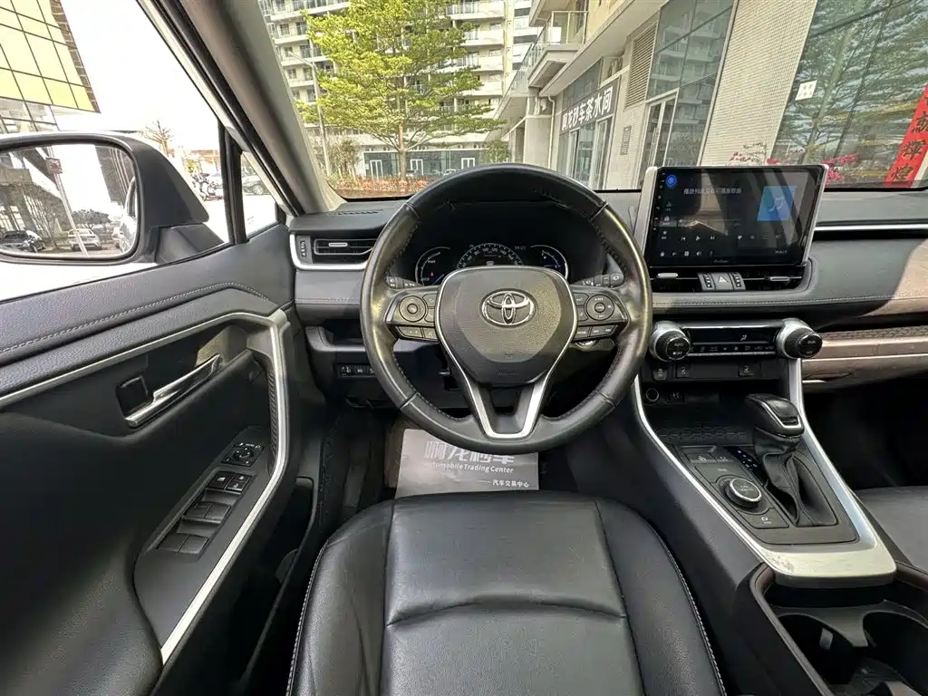 Toyota RAV4 Rongfang 2022 Hybrid 2.5L E-CVT 4WD Elite Plus Edition фото 17