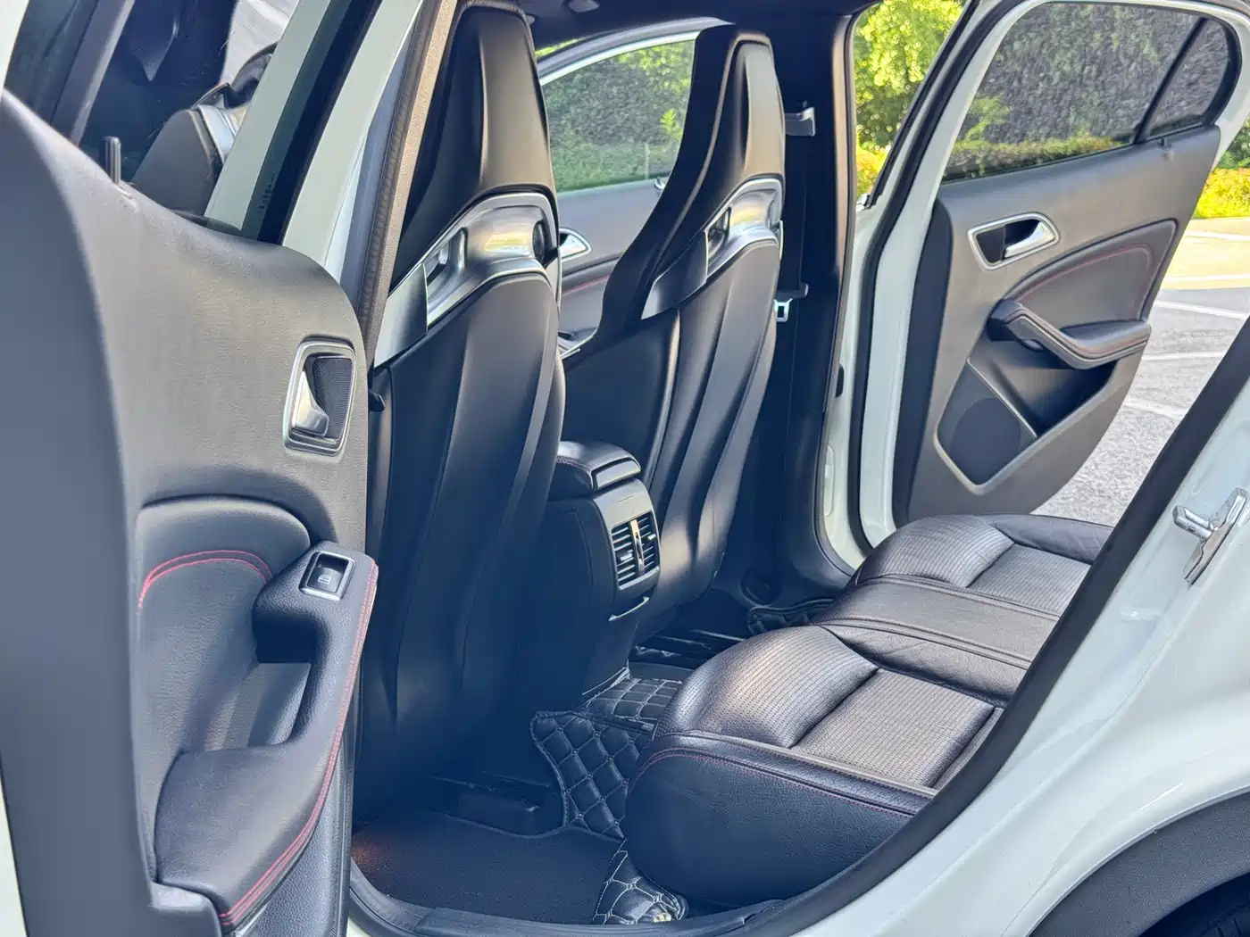 Mercedes-Benz GLA AMG 2016 AMG GLA 45 4MATIC фото 13