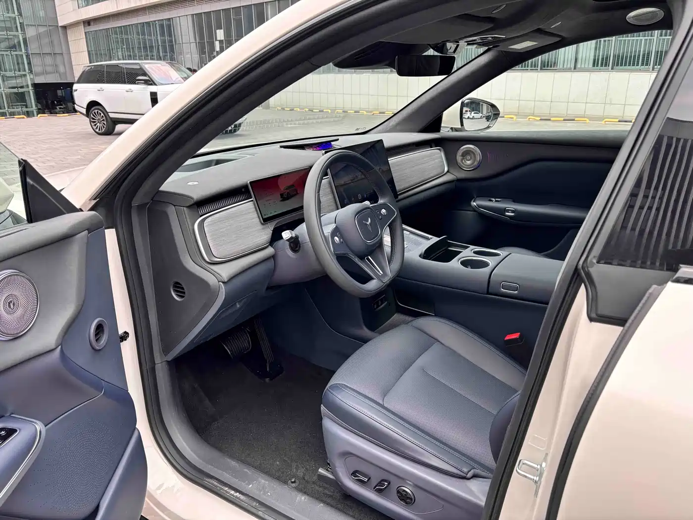 Voyah Auto Voyah Zhiyin 2025 Base фото 26
