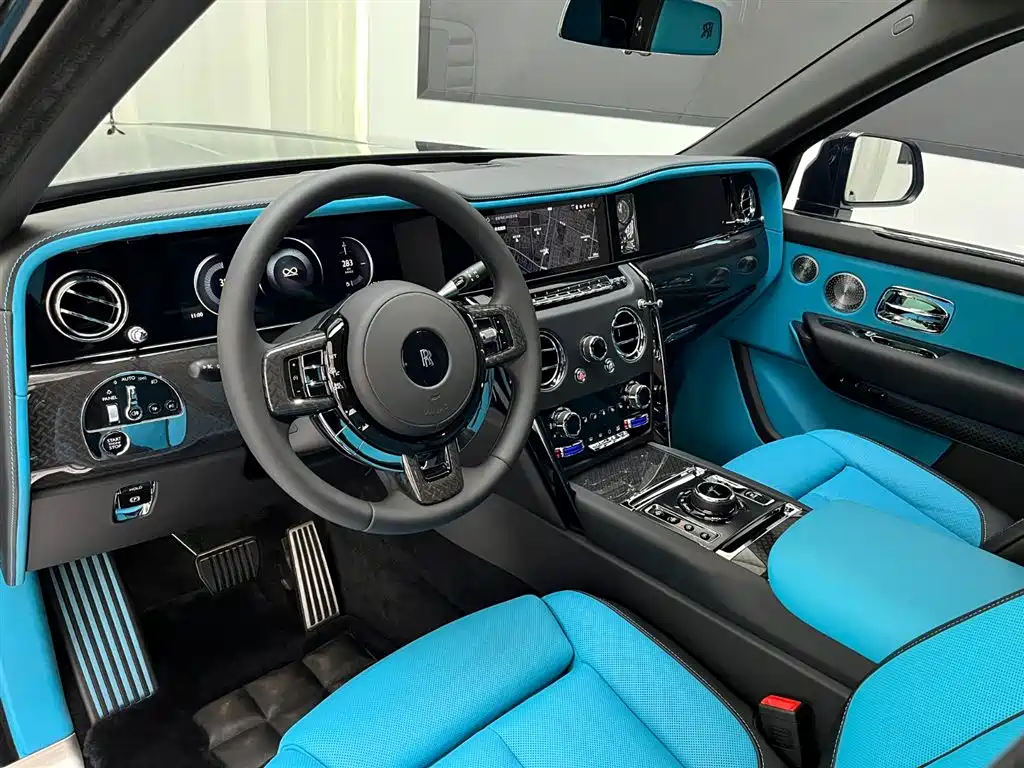 Rolls-Royce Cullinan 2026 2024 Black Badge