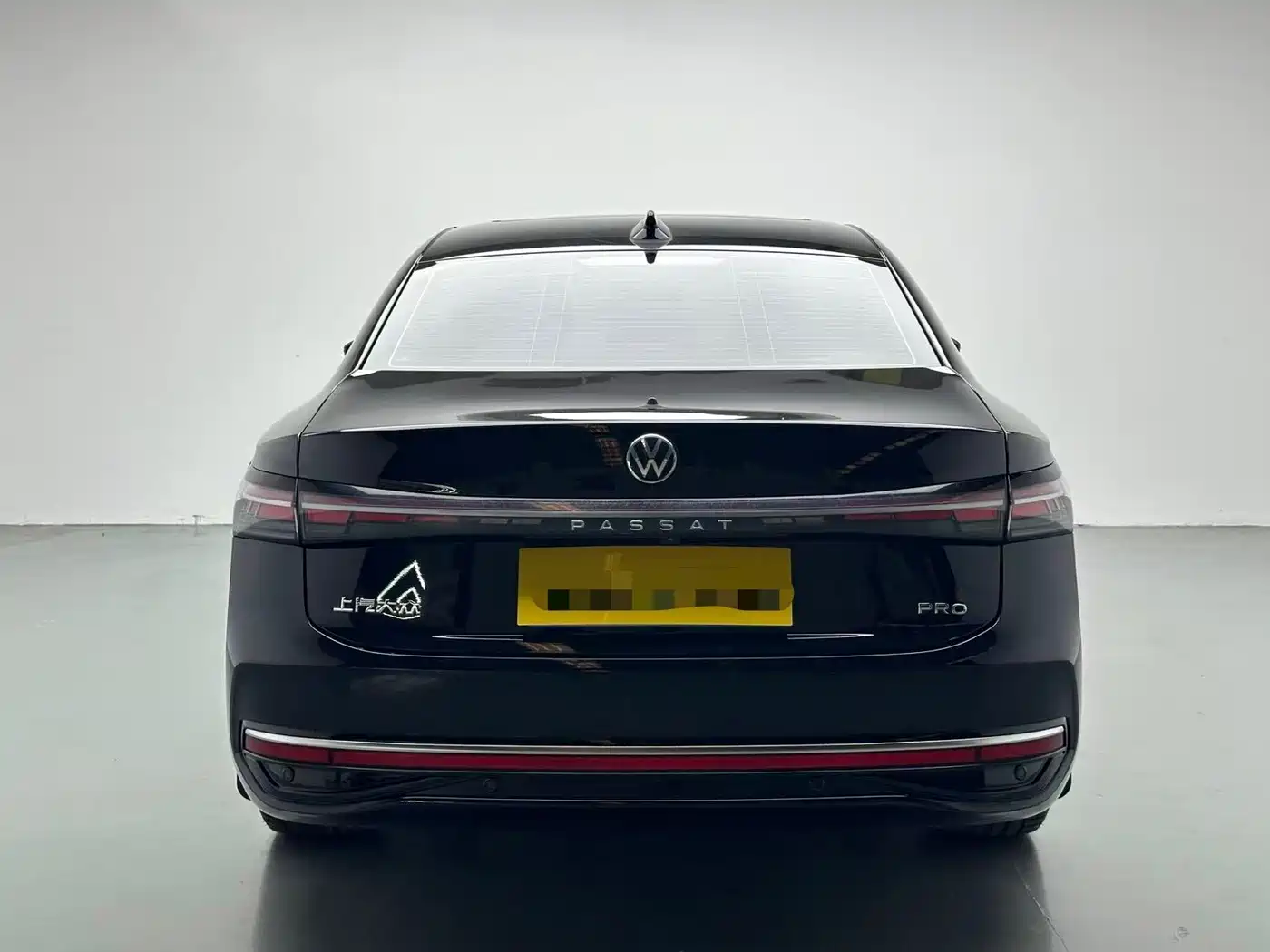 Photo 8 - Volkswagen Passat