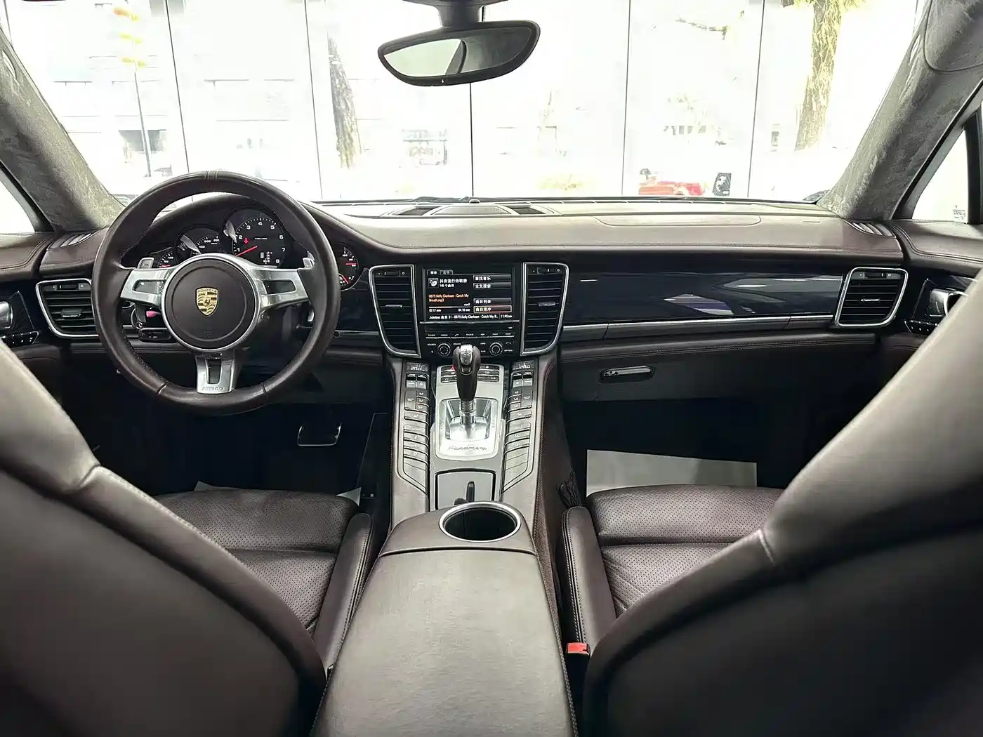 Porsche Panamera 2013 Panamera 4 Platinum Edition 3.6L фото 10