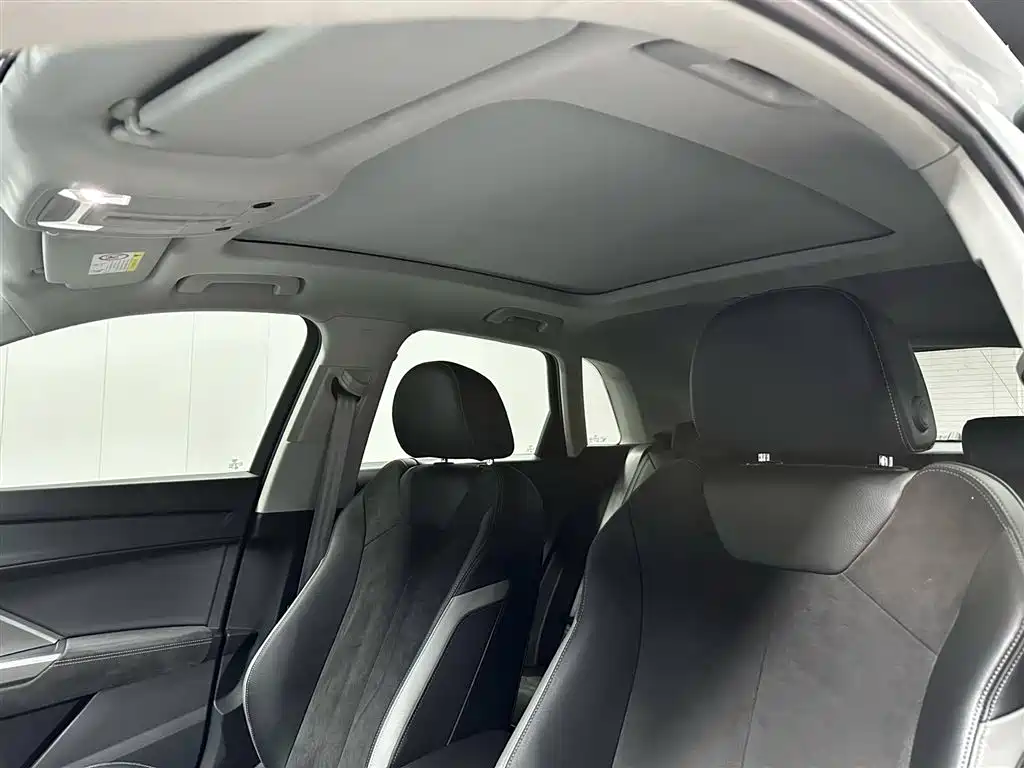Audi Q3 2022 35 TFSI Fashion Dynamic фото 16