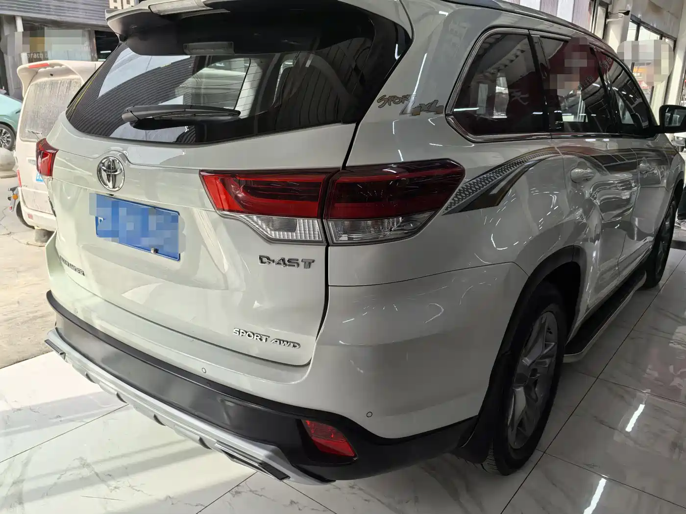 Toyota Highlander 2018 2.0T 4WD Luxury 7-seater (China V) фото 5