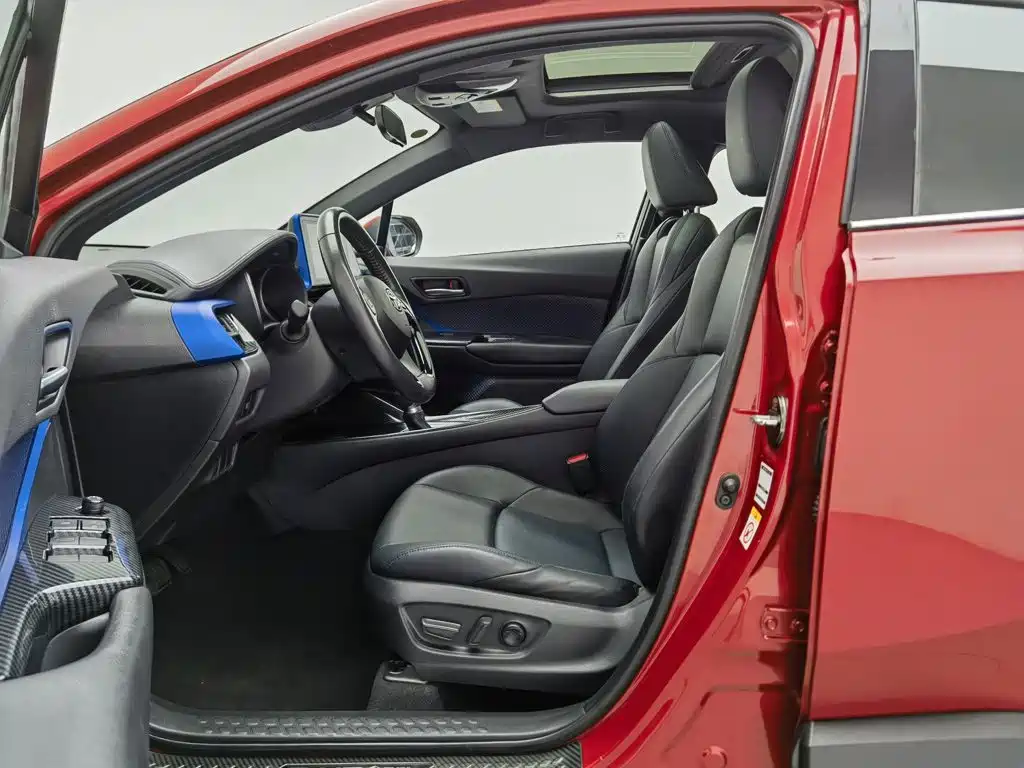 Toyota C-HR 2020 2020 Model 2.0L Luxury