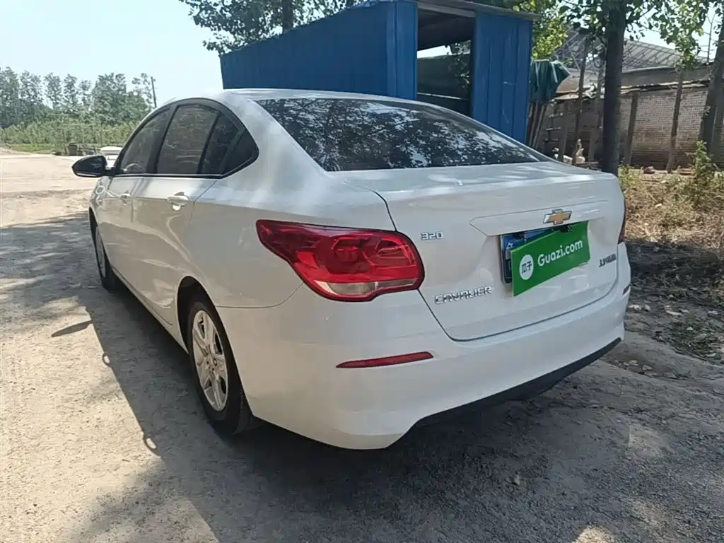 Chevrolet Cavalier 2018 320 Auto Enjoy Sunroof Edition фото 5