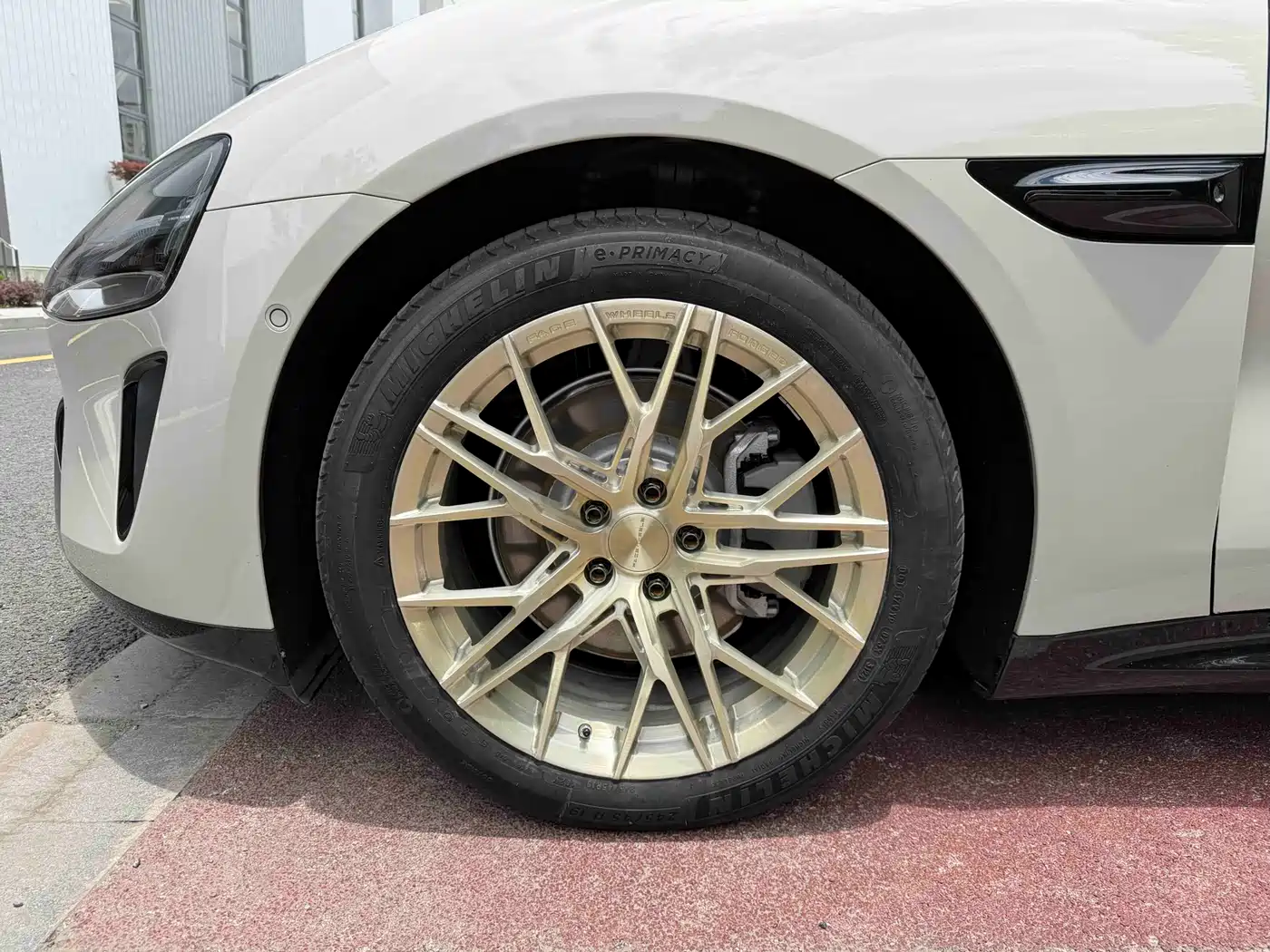 Xiaomi Auto Xiaomi SU7 2024 RWD Ultra Long Range Advanced Smart Driving Pro Edition фото 19