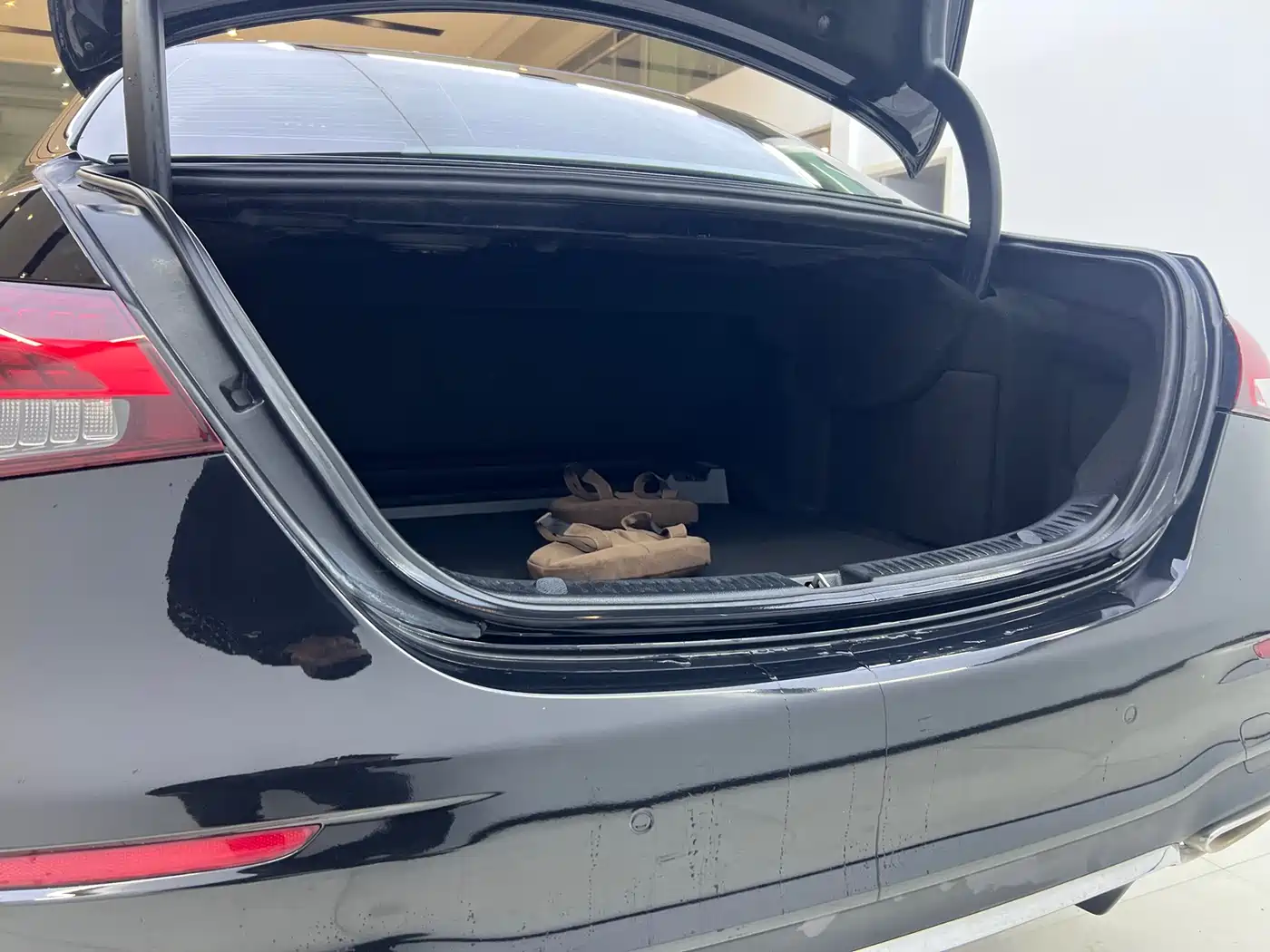 Mercedes-Benz E-Class 2022 E 300 L Fashion фото 17