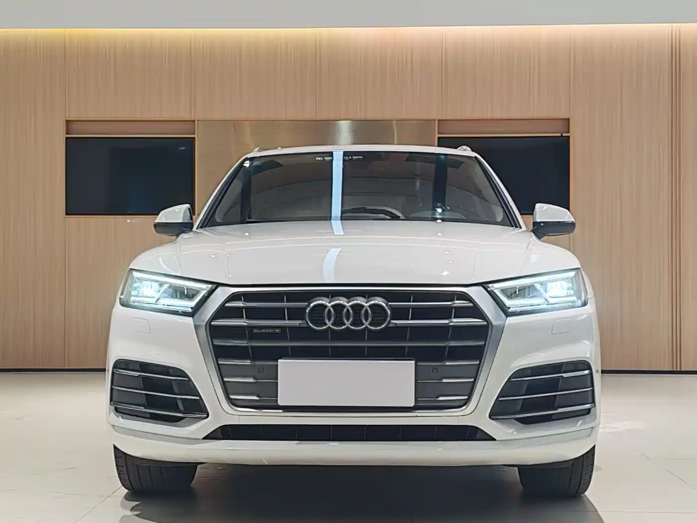 Audi Q5L 2018 45 TFSI Exclusive Sport China VI фото 2